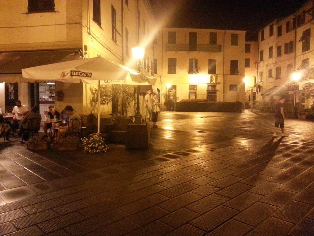 La Luna Nel Borgo Brugnato Kültér fotó
